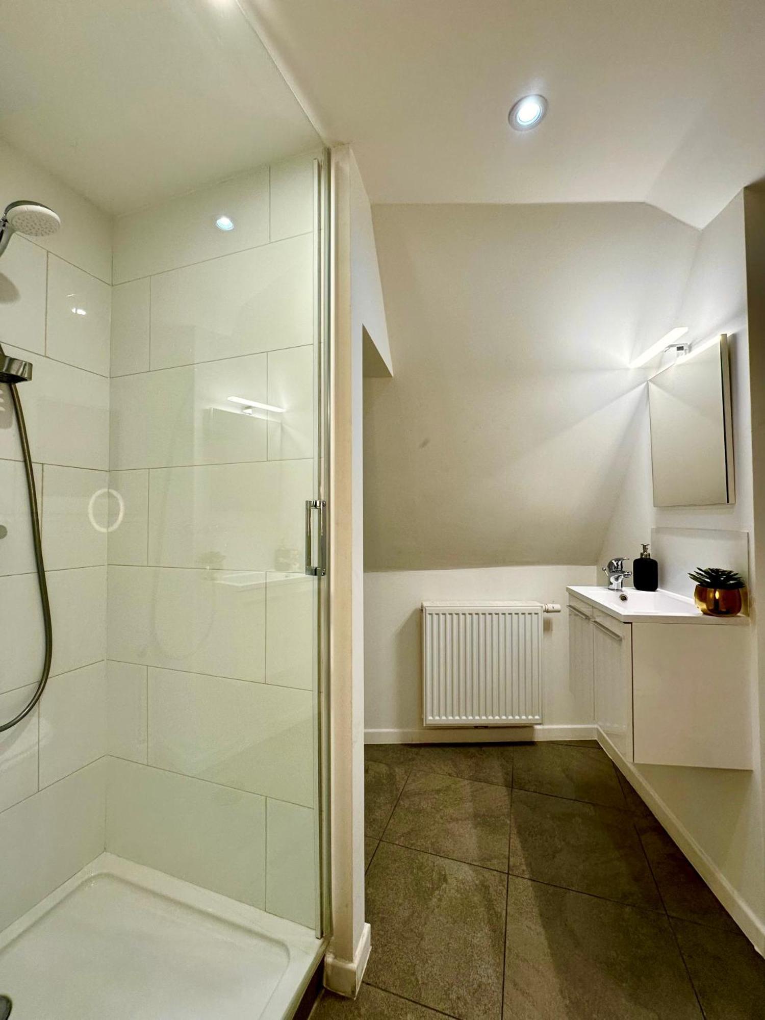 Luxury Suites Mons By Rikas Hotels Exteriér fotografie